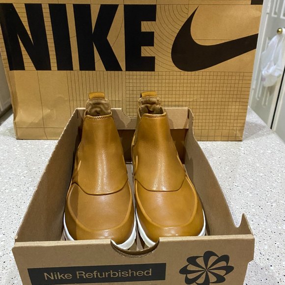 NIKE Air Max Thea Mid Shoe. One of the most liked shoes continue 2025. - Picture 9 of 13